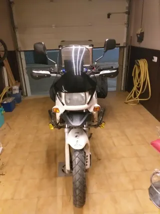 BMW F650 ST - vendo o cambio