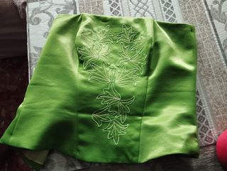 Conjunto corpiño y falda verde