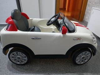 Coche Mini para Niñ@ Blanco y Rojo