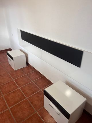 Cabezal y Mesitas de Noche