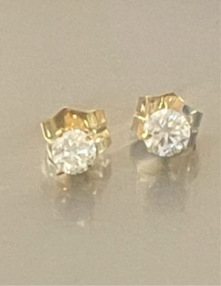 Pendientes Oro 18k Diamantes Naturales 0.62 Ct