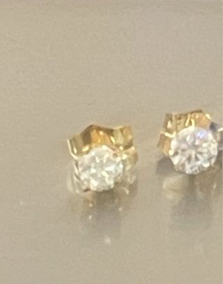 Pendientes Oro 18k Diamantes Naturales 0.62 Ct