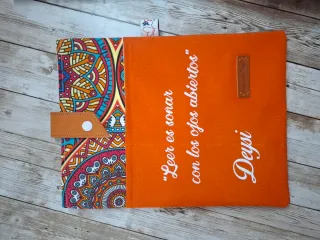 Funda Libro/Tablet Diseño Niña y Gato