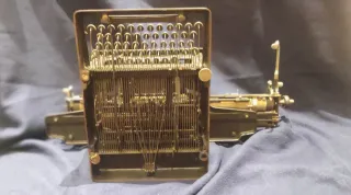 Antigua Máquina de Escribir LC Smith