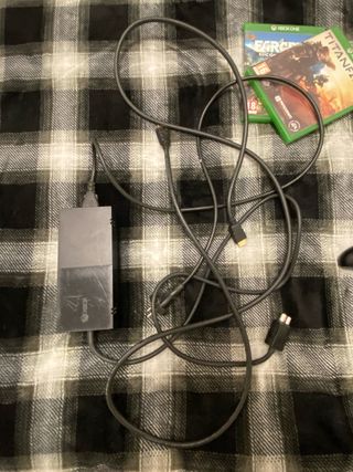 Xbox One + Mando y 3 Juegos