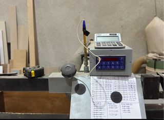 Escuadradora Automática