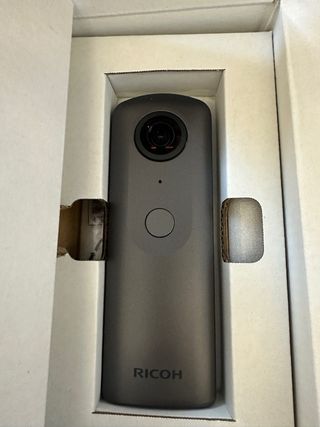 Cámara 360 Theta Gris