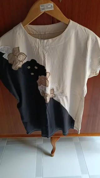 Camiseta Ranglan Beige y Negra