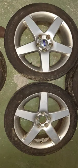 3 Llantas 17 para Volvo C30 S40 V50