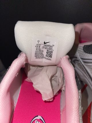 Nike Zoom Vomero 5 Pink/White