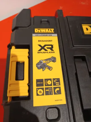 Radial DeWALT TSTAK IP54 con Maletín.