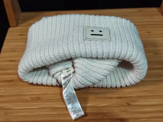 Gorro Acne Studios Branco Face