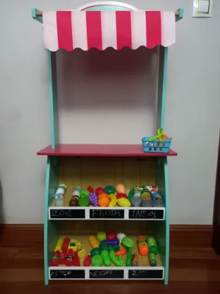 Mercado-Teatro con marionetas y comida de juguete