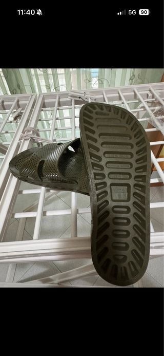 Ciabatte militari verdi