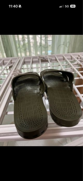 Ciabatte militari verdi