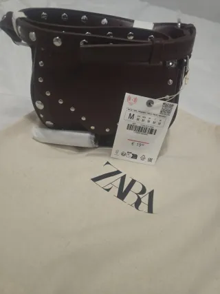 Bolso bandolera Zara tachuelas marrón