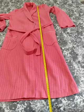 Bata de casa rosa