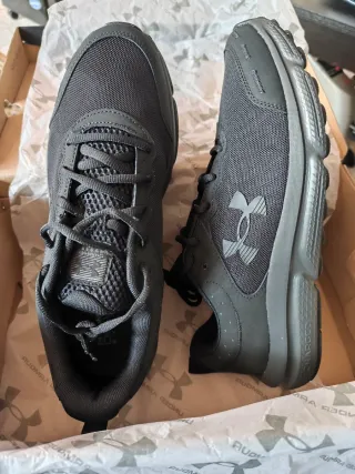 Zapatillas Under Armour Talla 45 Negras/Gris