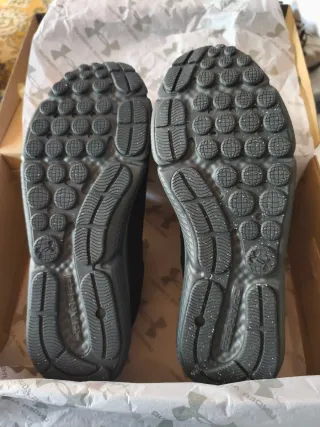 Zapatillas Under Armour Talla 45 Negras/Gris