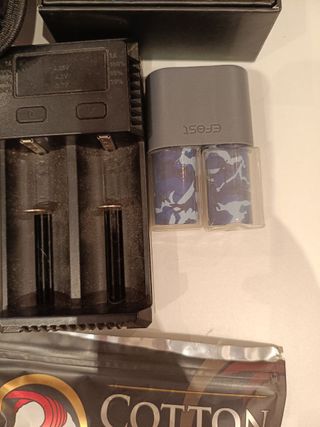 Kit Accesorios: Baterias, Cargador, Herramientas