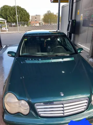 Mercedes-Benz c220 2001