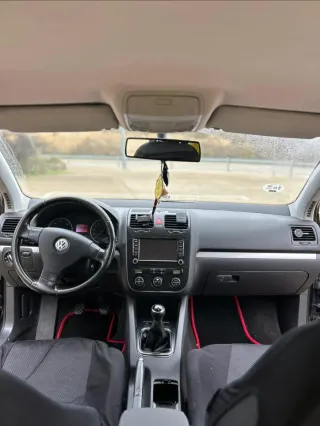 Volkswagen Golf 2005