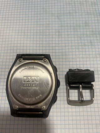 Reloj TDK con hebilla