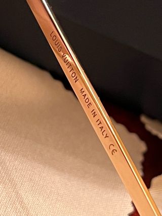 Gafas de sol Louis Vuitton doradas y rosas