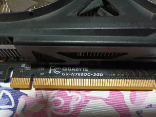 Tarjeta Gráfica Gigabyte GTX 760 oc 2GB