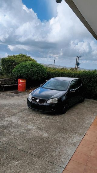 Volkswagen Golf GTI DSG