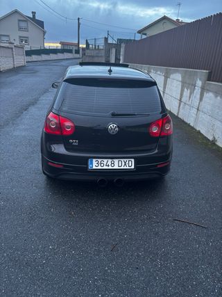 Volkswagen Golf GTI DSG