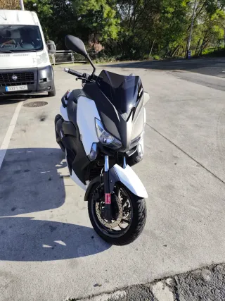Yamaha Xmax 400