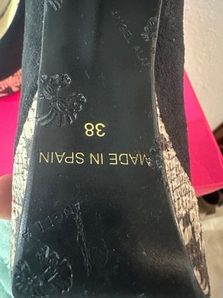 Zapatos de fiesta negros y multicolor