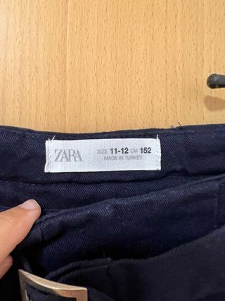 Falda azul marino Zara