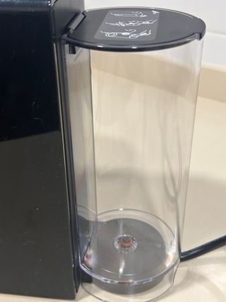 Cafetera Nespresso Essenza Mini Krups  Nueva (