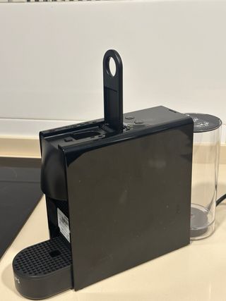 Cafetera Nespresso Essenza Mini Krups  Nueva (