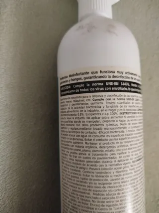 Desinfectante de superficie y mobiliario