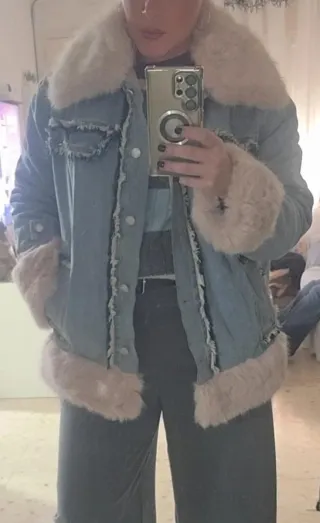 Chaqueta vaquera con borreguito