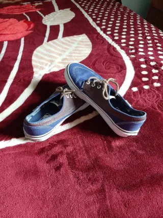 Zapatillas Vans Azul y Marrón