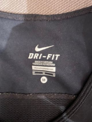 Camiseta tirantes deportiva Nike Dri-Fit negra