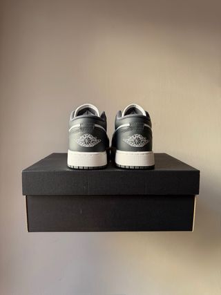 Nike Air Jordan 1 Low Iron Grey [38.5]