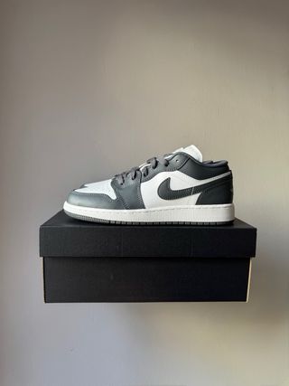 Nike Air Jordan 1 Low Iron Grey [38.5]