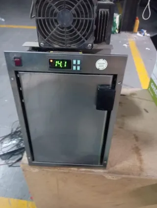 Nevera 12V Pequeña con compresor