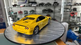 Ferrari F355 Berlinetta UT Models escala 1:18