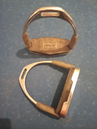 Estribos Metalab para equitación