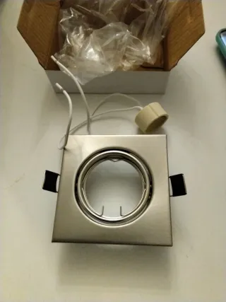 20 Focos LED empotrables cuadrados