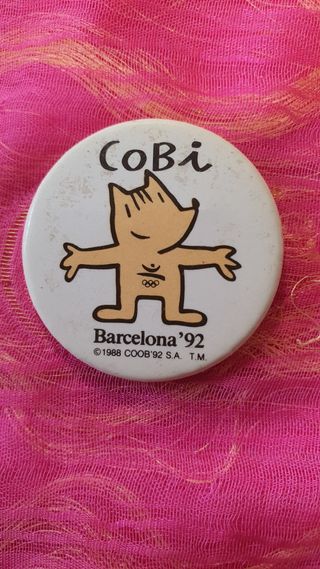 Pins Cobi y Barcelona '92