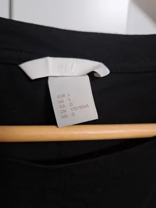 Camiseta H&M negra con cordones Talla L