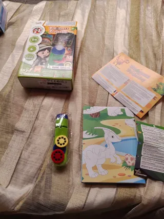 Proyector Dinosaurios Science4you + Libro