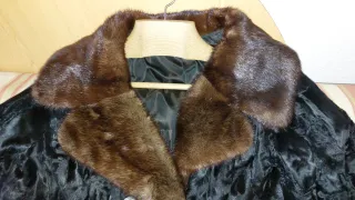 Abrigo piel astracán mujer largo